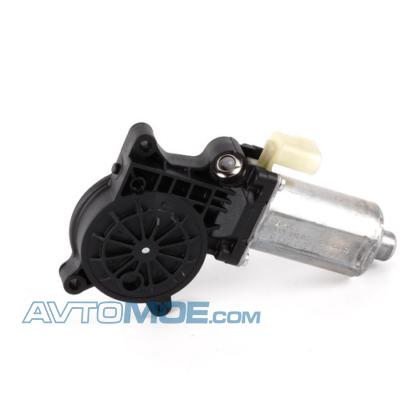 Мотор стеклоподъемника передний левый 67628362063 BMW (фото №1)